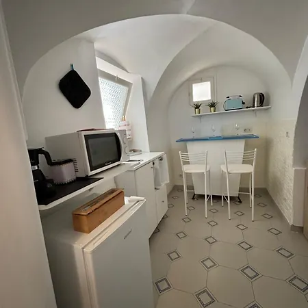 To Be Capri